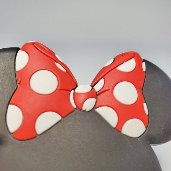 Disney Minnie Mouse Black 3-D Rubber Magnet NWT - Picture 3 of 9